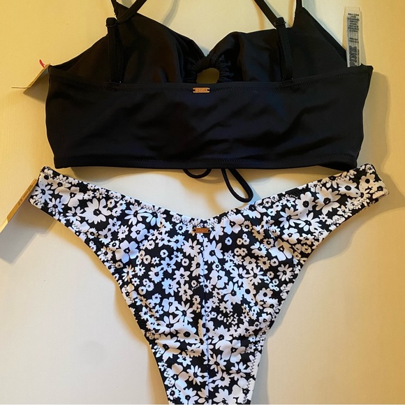 Victoria’s Secret PINK bikini - Picture 4 of 5